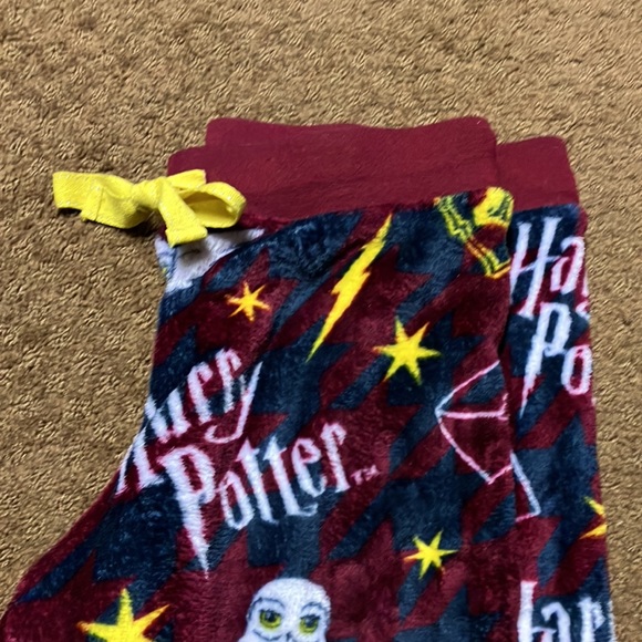 Harry Potter Medium pants sleepwear; they could be lounge pants soft comfy EUC - Picture 2 of 8
